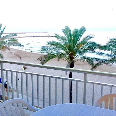 Apartamento Adarro Beach * Vilanova i la Geltru